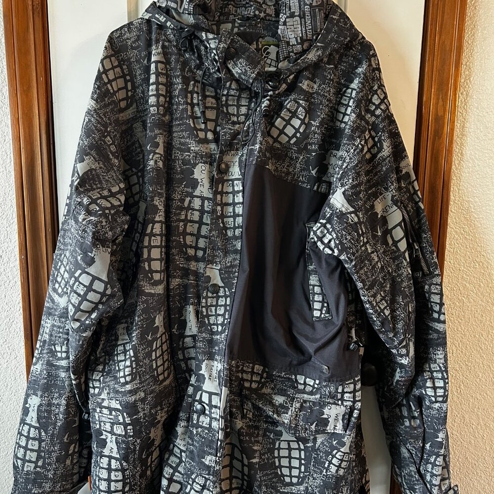 Men's Grenade Snow Jacket